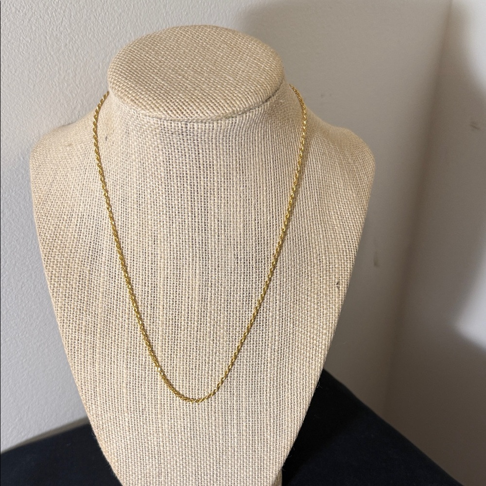Classic 14k Gold Necklace